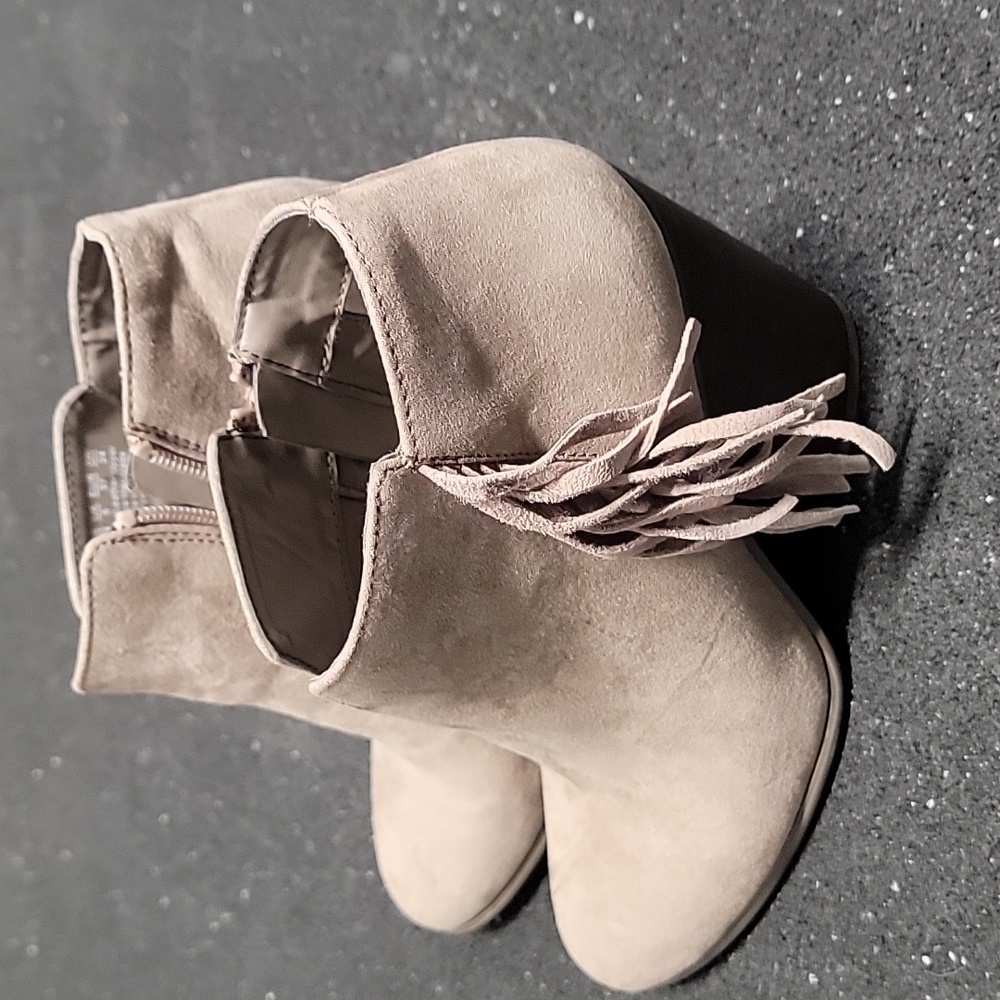 Bootie - Picture 2 of 4